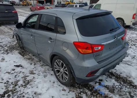 2018 Mitsubishi Outlander Sport 2.4 Se z USA, uszkodzony, nr VIN JA4AR3AW1JZ002460